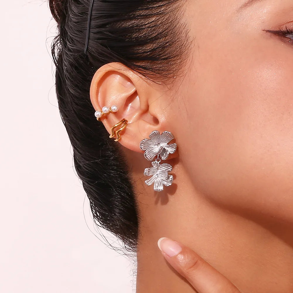 Vintage Cherry Blossom Drop Earrings in Silver 316L Stainless Steel with 18K Gold Plating, a sophisticated and nature-inspired accessory for women.