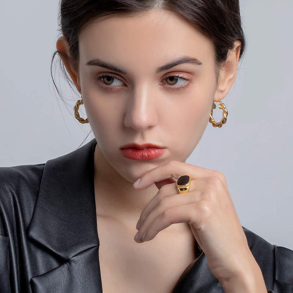 Add a touch of sophistication with our 18K Gold-Plated Stainless Steel Bread Pattern Earrings