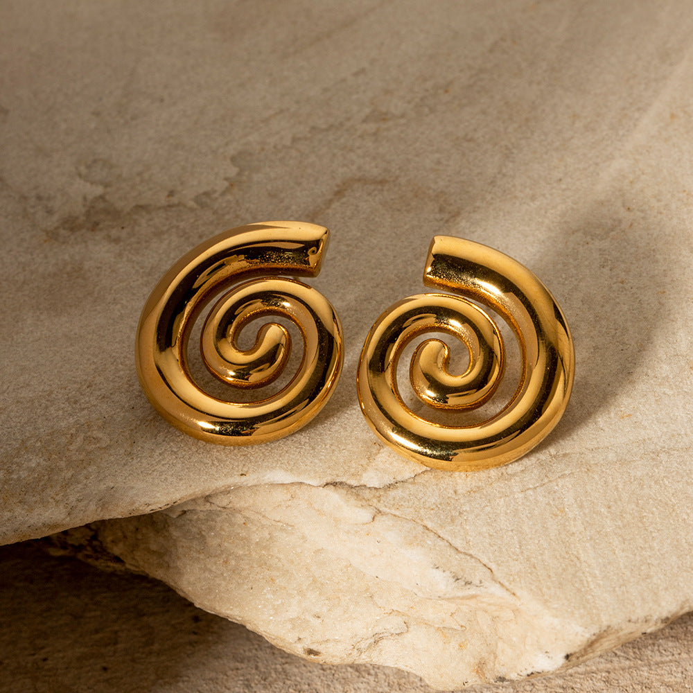 Timeless women’s geometric stud earrings 18K gold plated finish