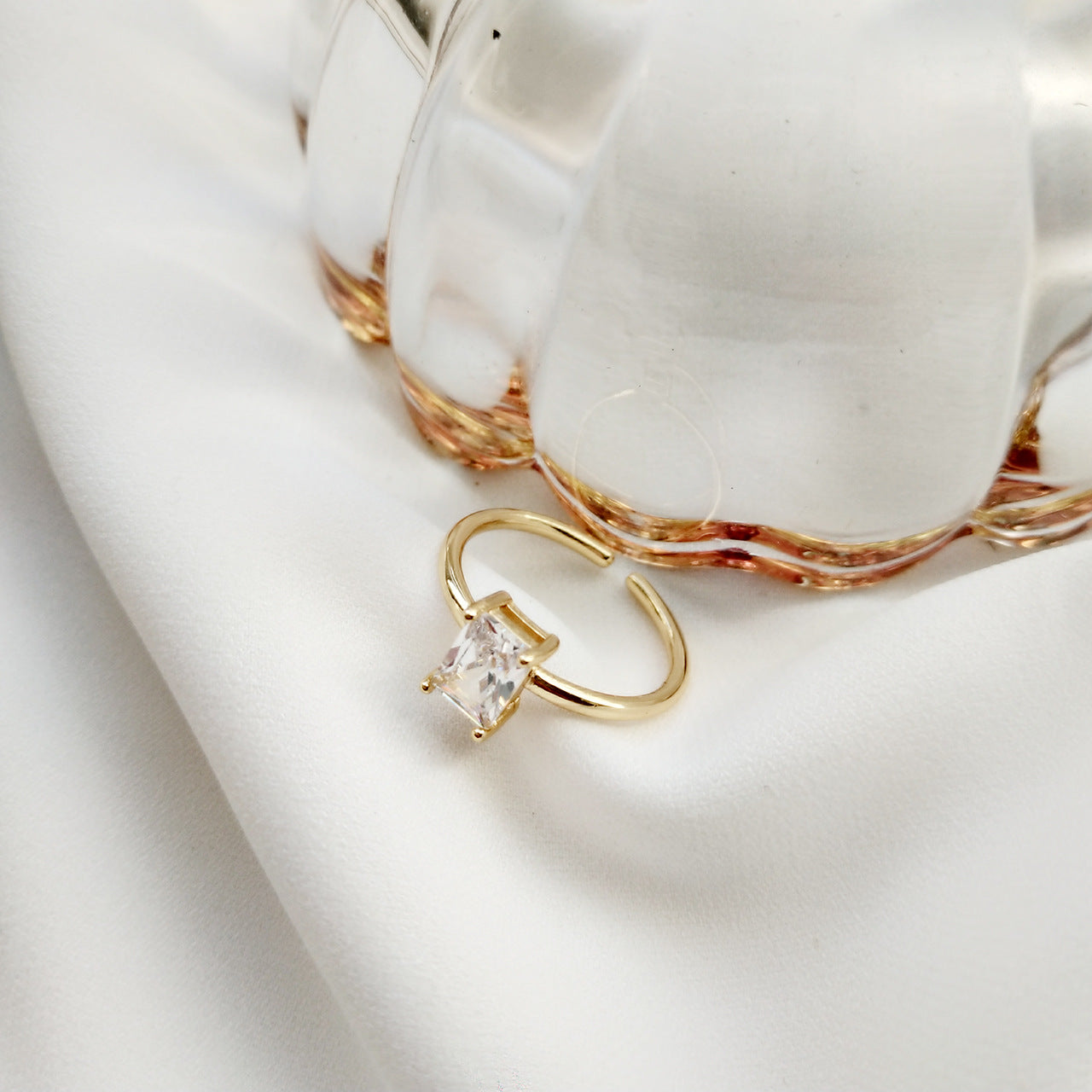 Fashion jewelry sterling silver square cut zircon ring elegant