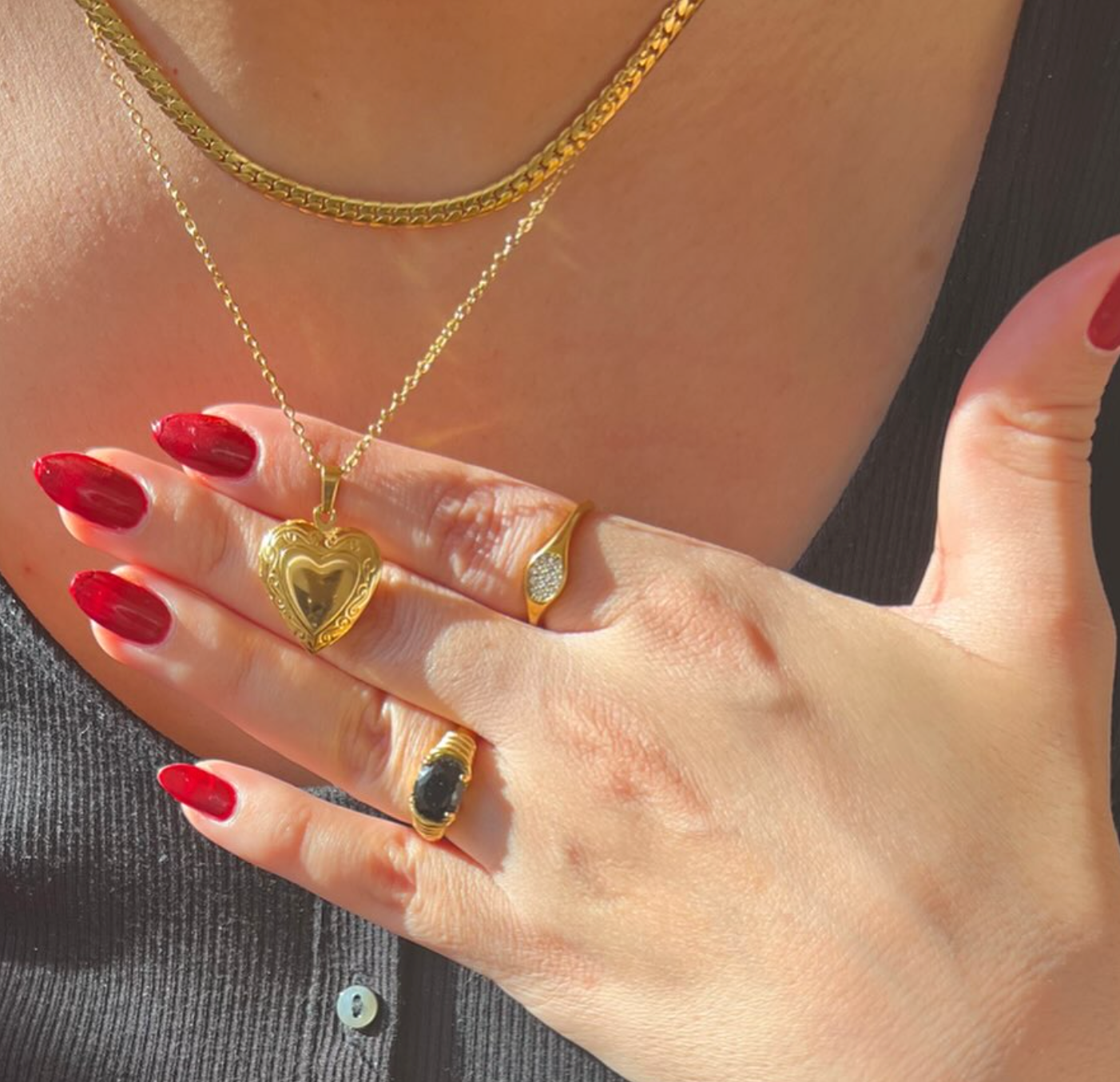 Gold plated stainless steel heart locket pendant necklace