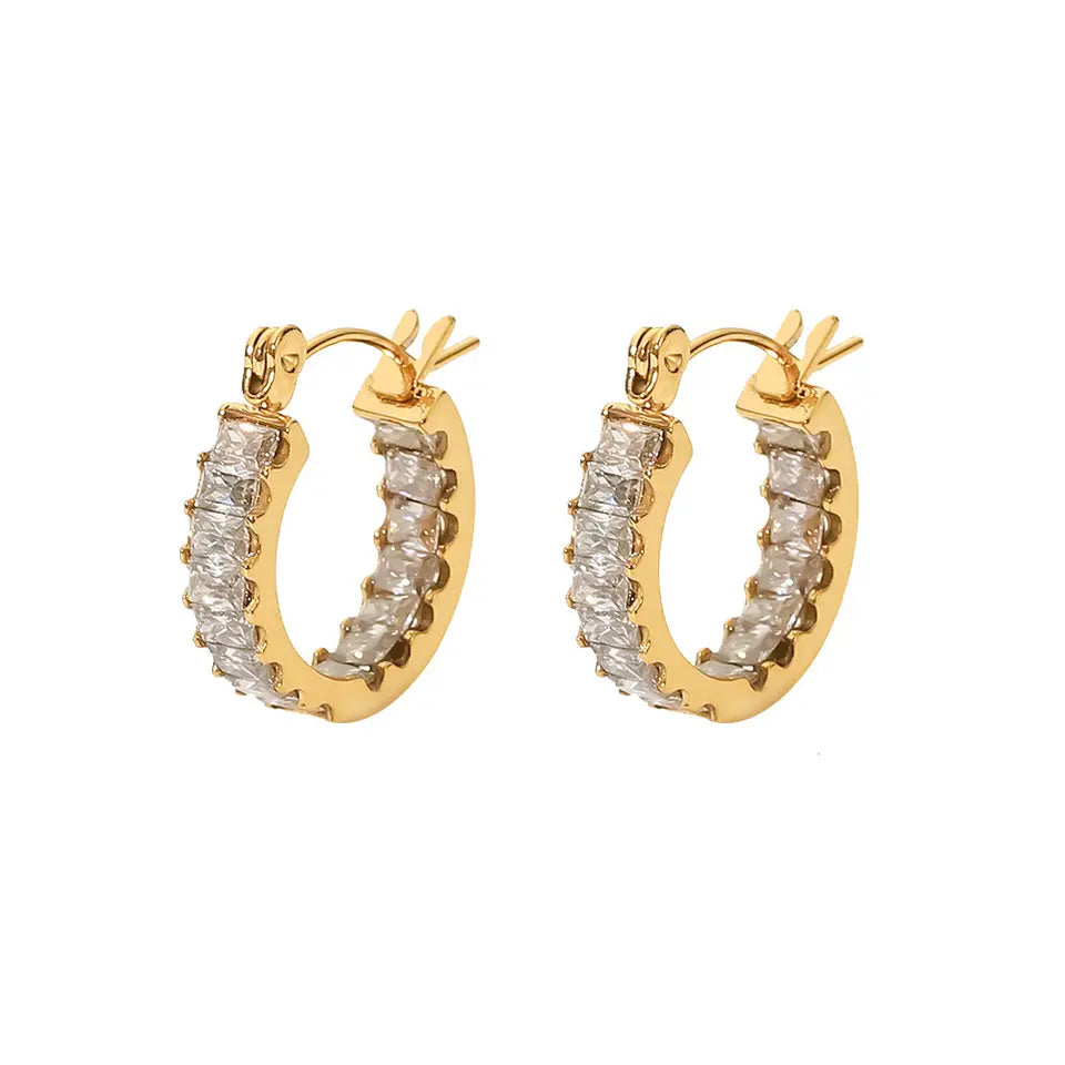 Elegant stainless steel initial bracelet with gold finish