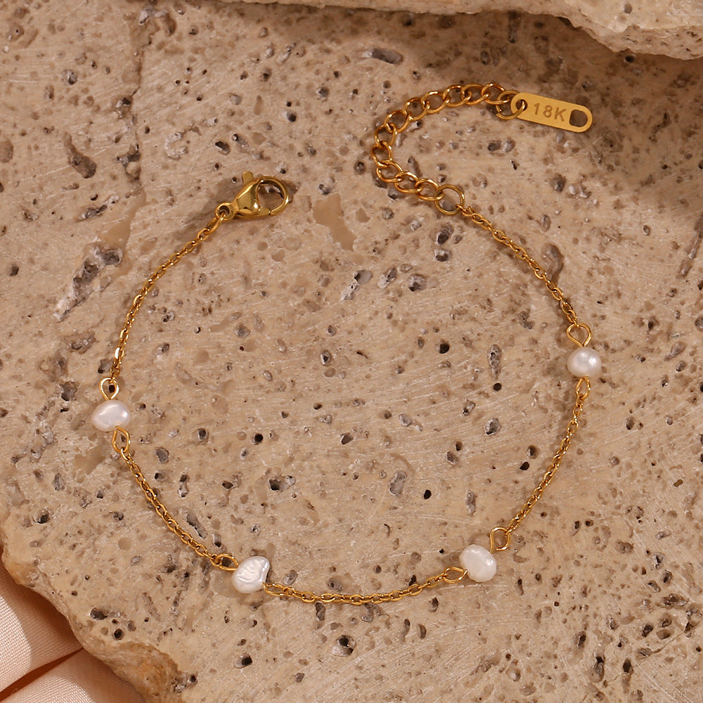 Classic pearl bracelet chic accessory for women’s outfits