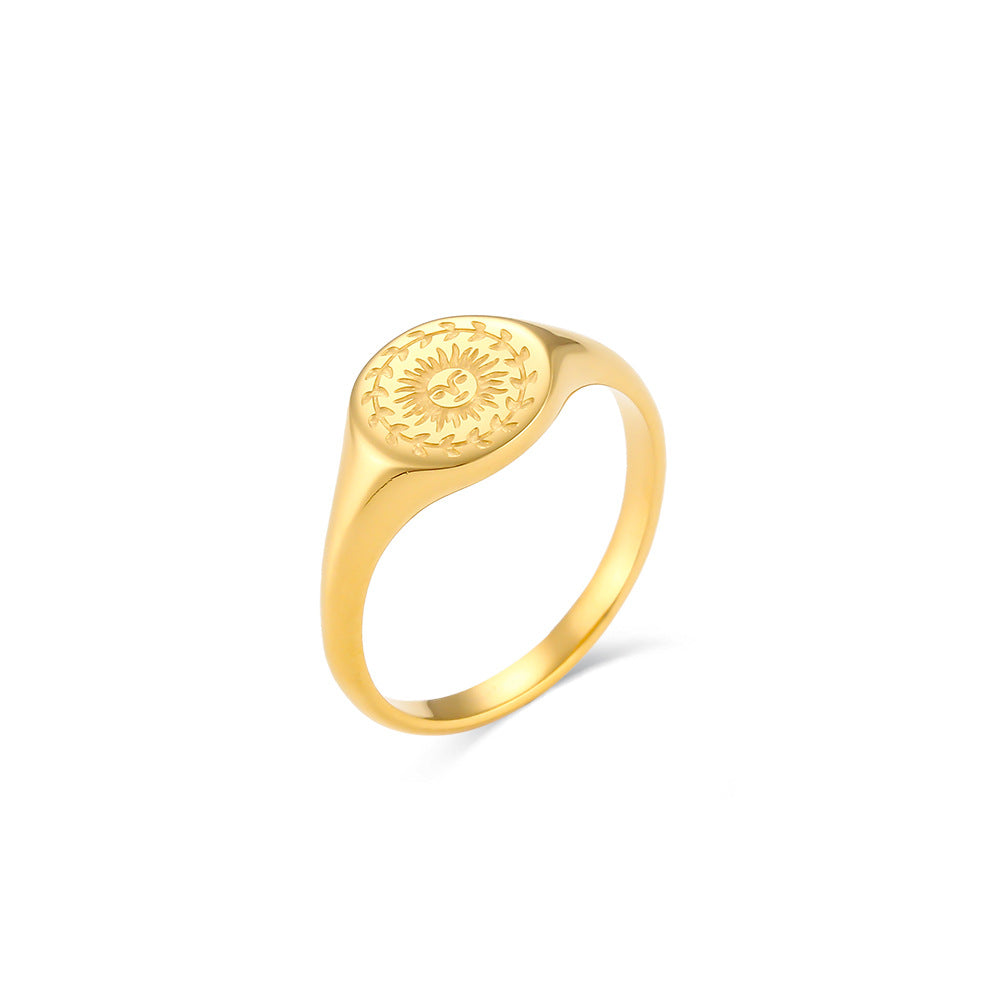 Minimalist women’s fashion jewelry retro ring star moon motif