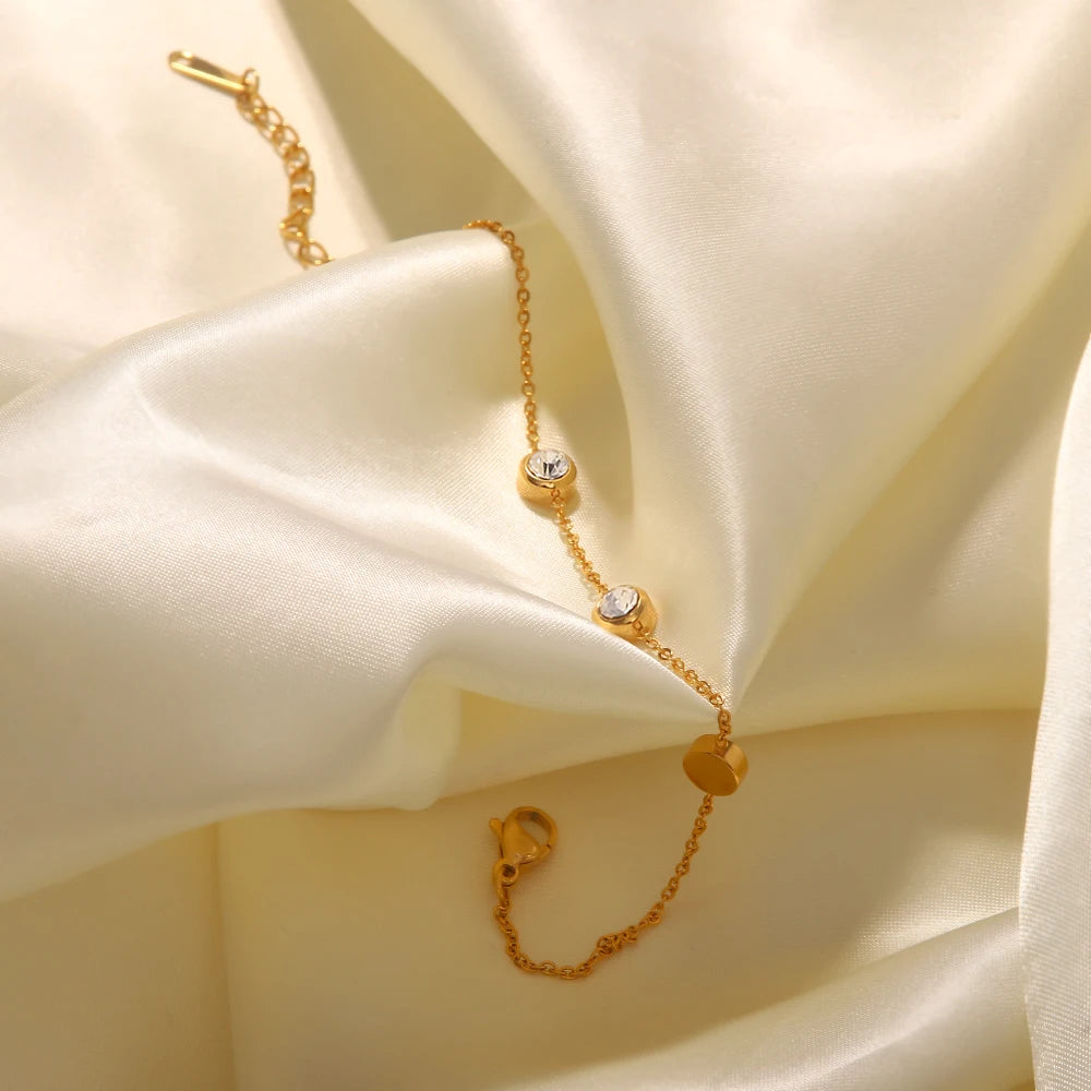 Women’s fashion jewelry 18K gold plated bracelet with zircon