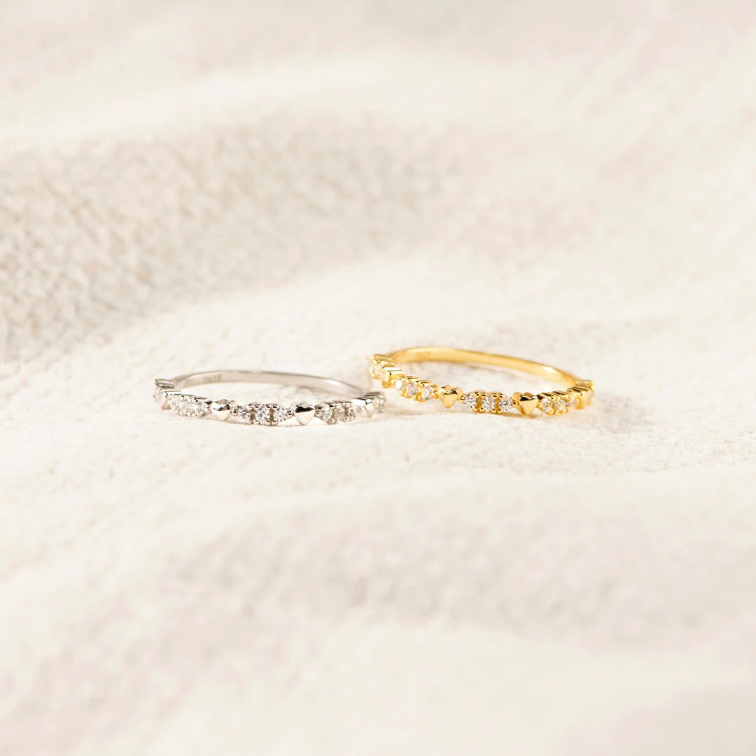 Delicate sterling silver heart zircon ring for women’s style
