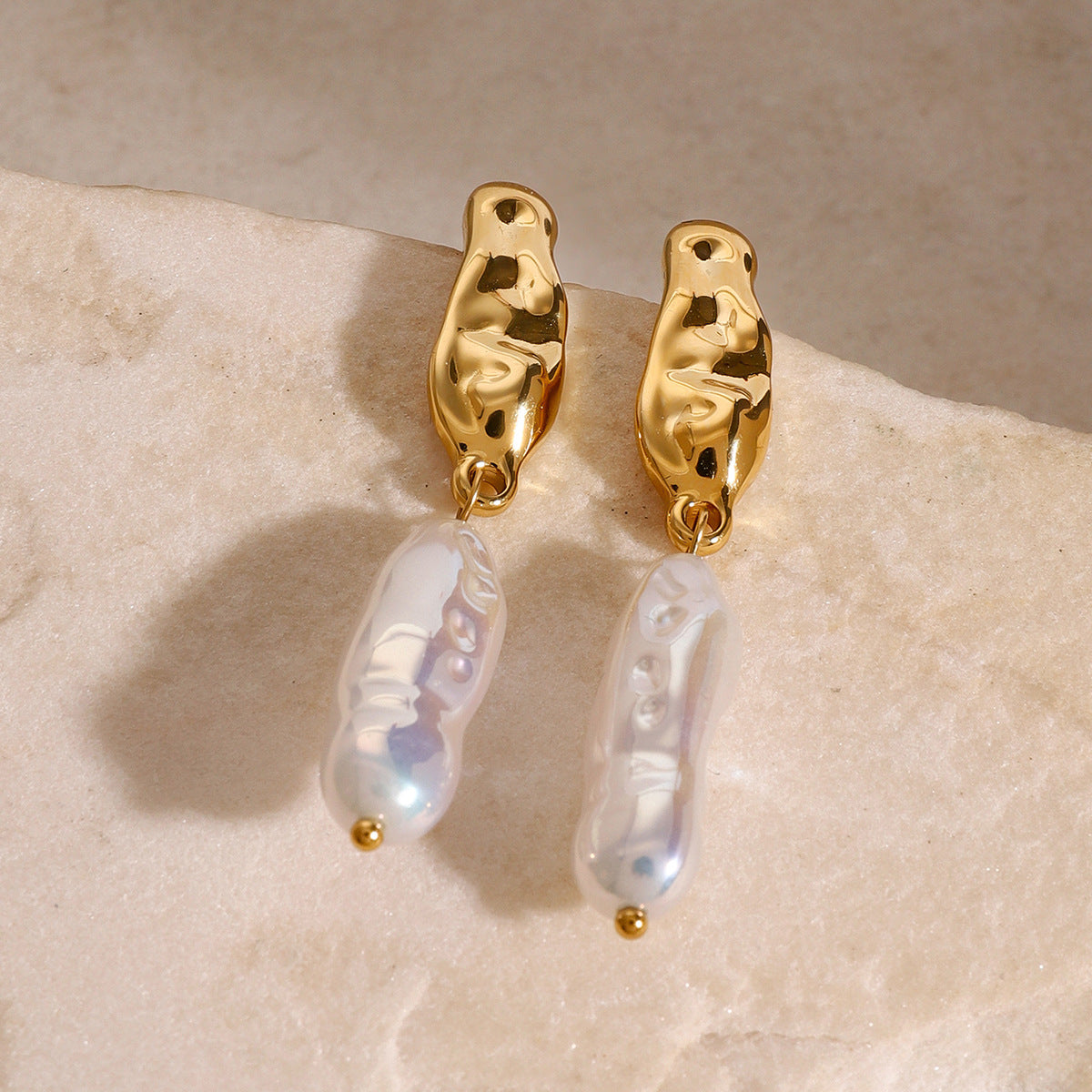 The Sorrento Earrings gold pearl earrings Purajoia view 5