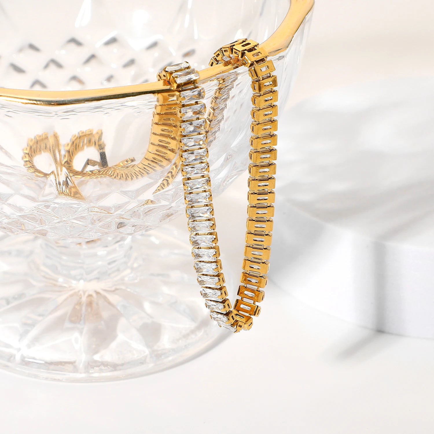 Full zircon chain choker necklace gold plated stainless steel jewelry