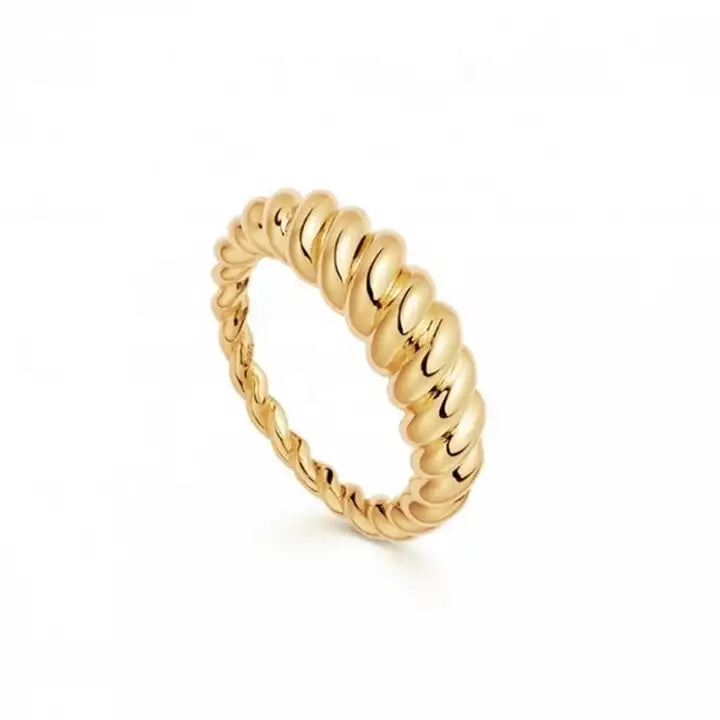 Minimalist twist design ring crafted in gold plated finish