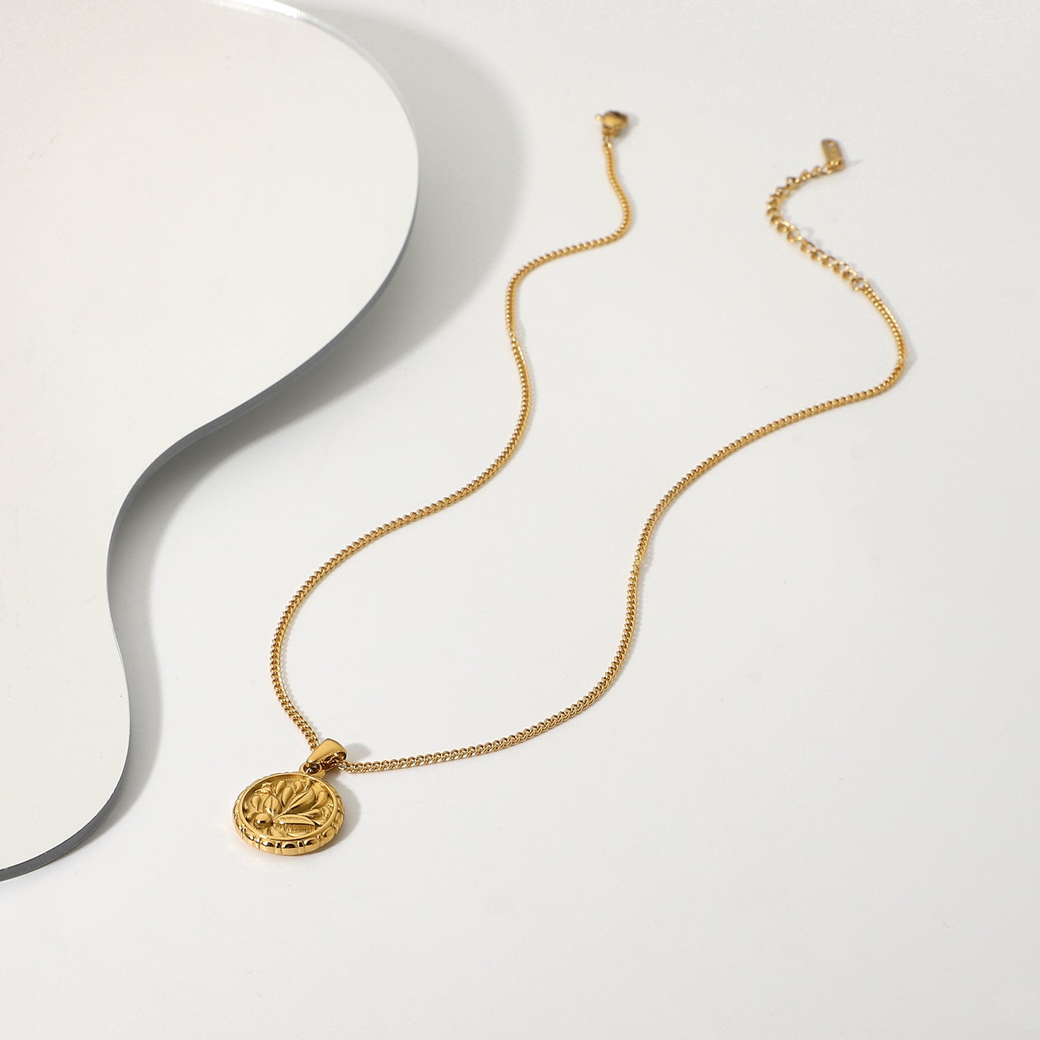 Two tone stainless steel pendant necklace elegant women’s jewelry