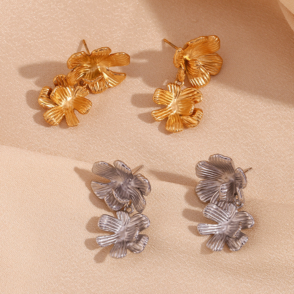 Vintage Cherry Blossom Drop Earrings in Silver 316L Stainless Steel with 18K Gold Plating, a sophisticated and nature-inspired accessory for women.