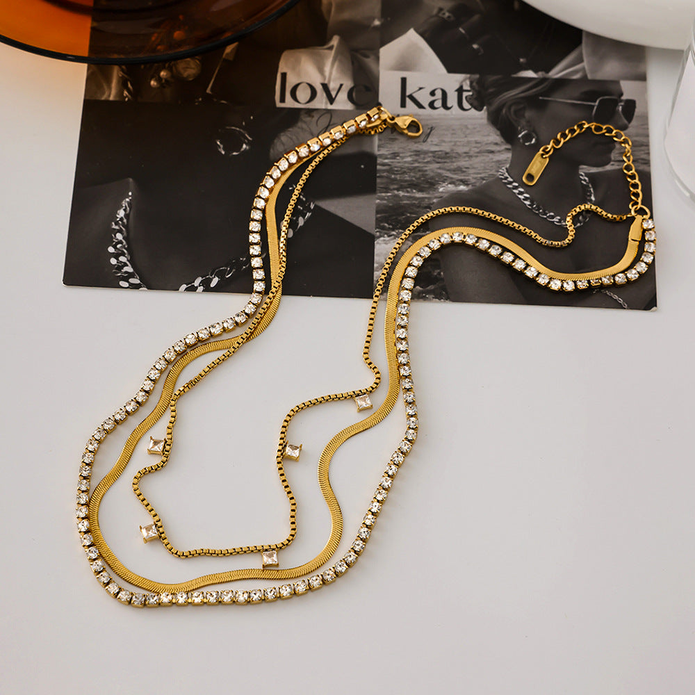 The Triplo Necklace three layer chain necklace Purajoia view 4