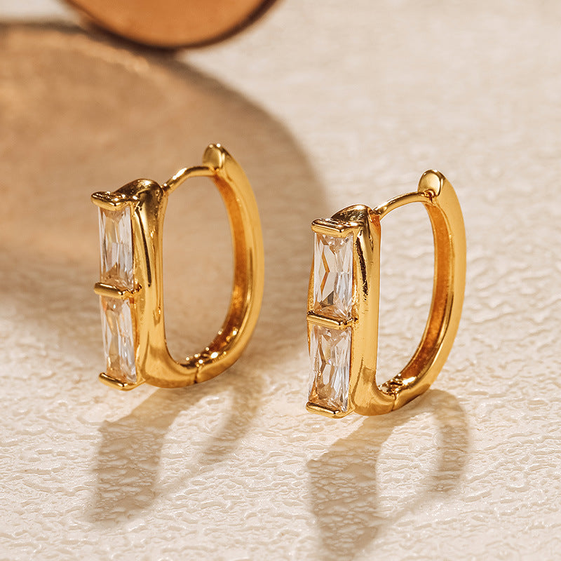 The Vintage Square Earrings vintage square stud earrings Purajoia