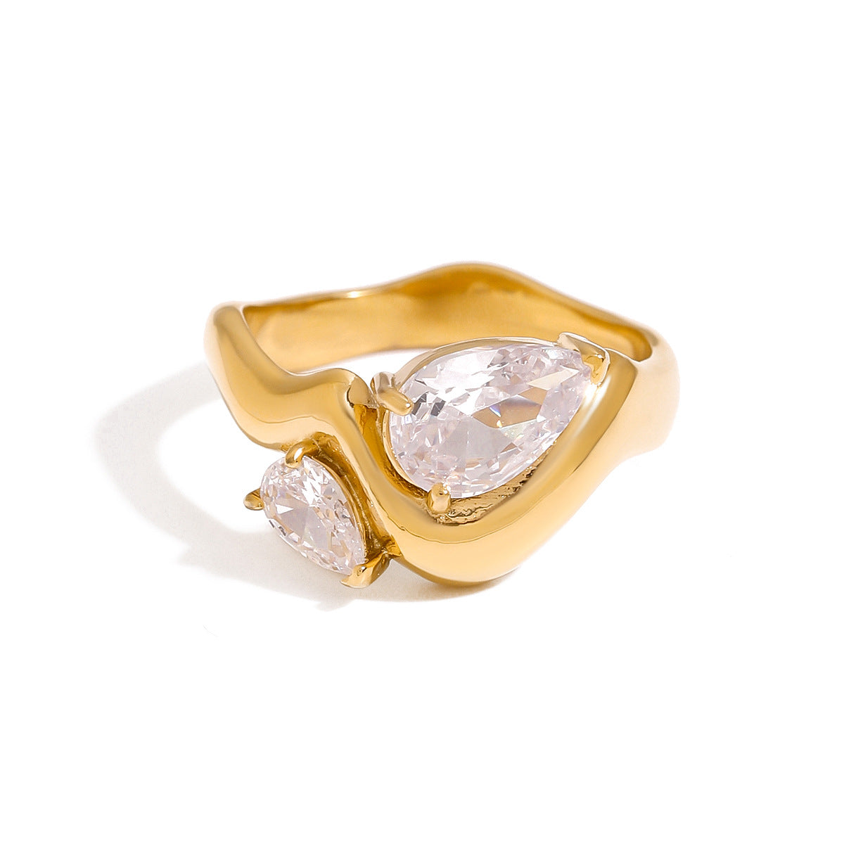 The Onda Ring gold zircon wave ring Purajoia view 5