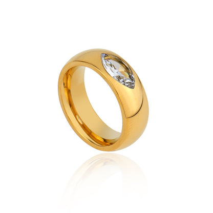 The Cristallo Ring clear square stone ring gold Purajoia view 4