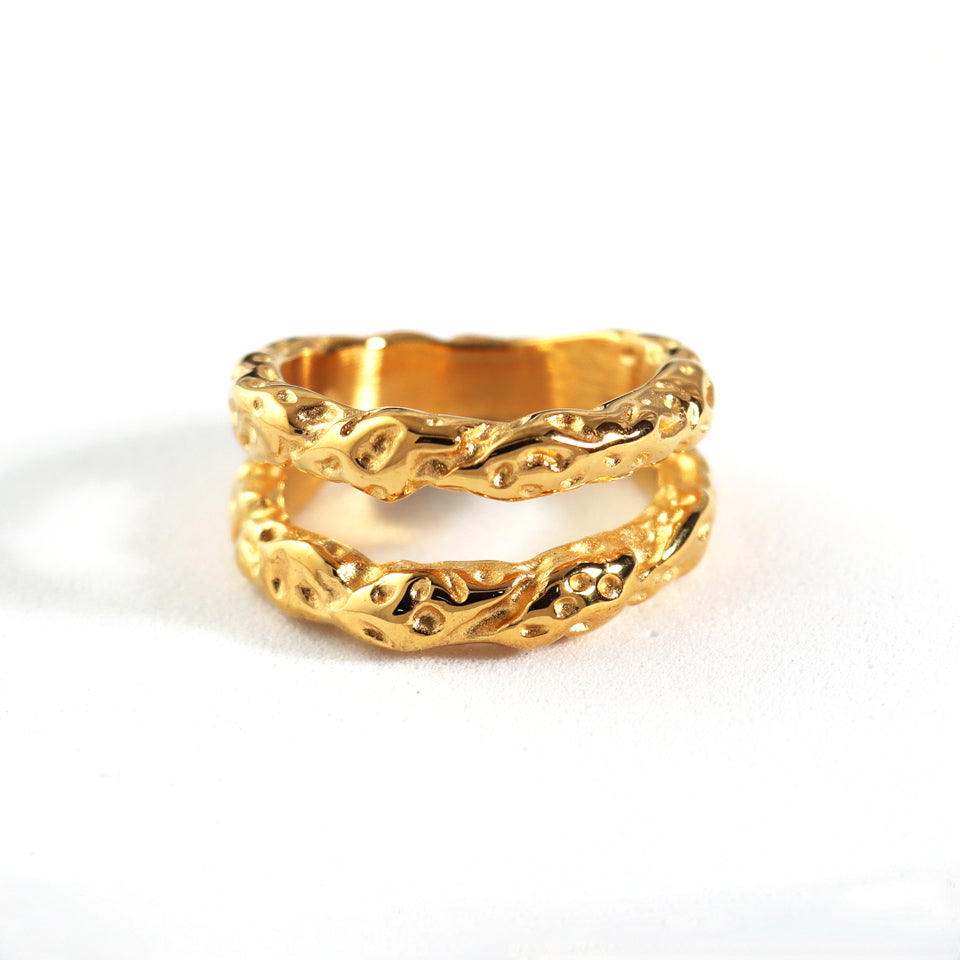 Double Layer Hammered Tin Foil Ring with Tail Design - Gold Jewelry