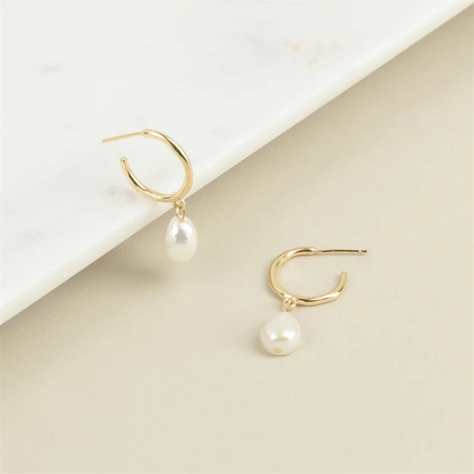 Stylish Stainless Steel Pearl Earrings - Timeless Elegance for Every Occasion