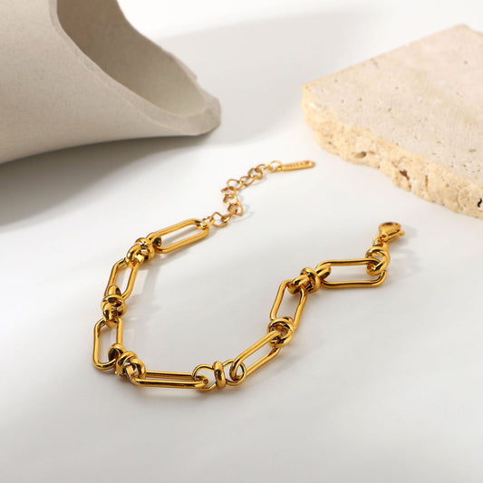 Flat Paperclip Bracelet | Stylish Paperclip-Inspired Jewelry - PuraJoia