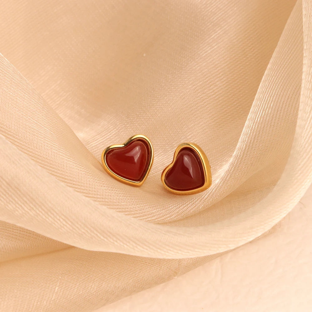 Red Agate earrings featuring stainless steel and gold plating, blending durability with a touch of sophistication for a timeless and elegant look.