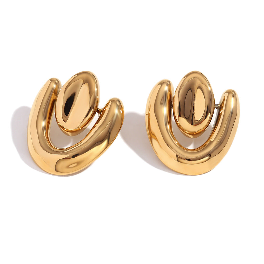 Gold Amora irregular heart stud earring in stainless steel