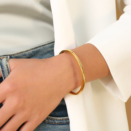 Sleek glossy bracelet for women timeless fashion jewelry