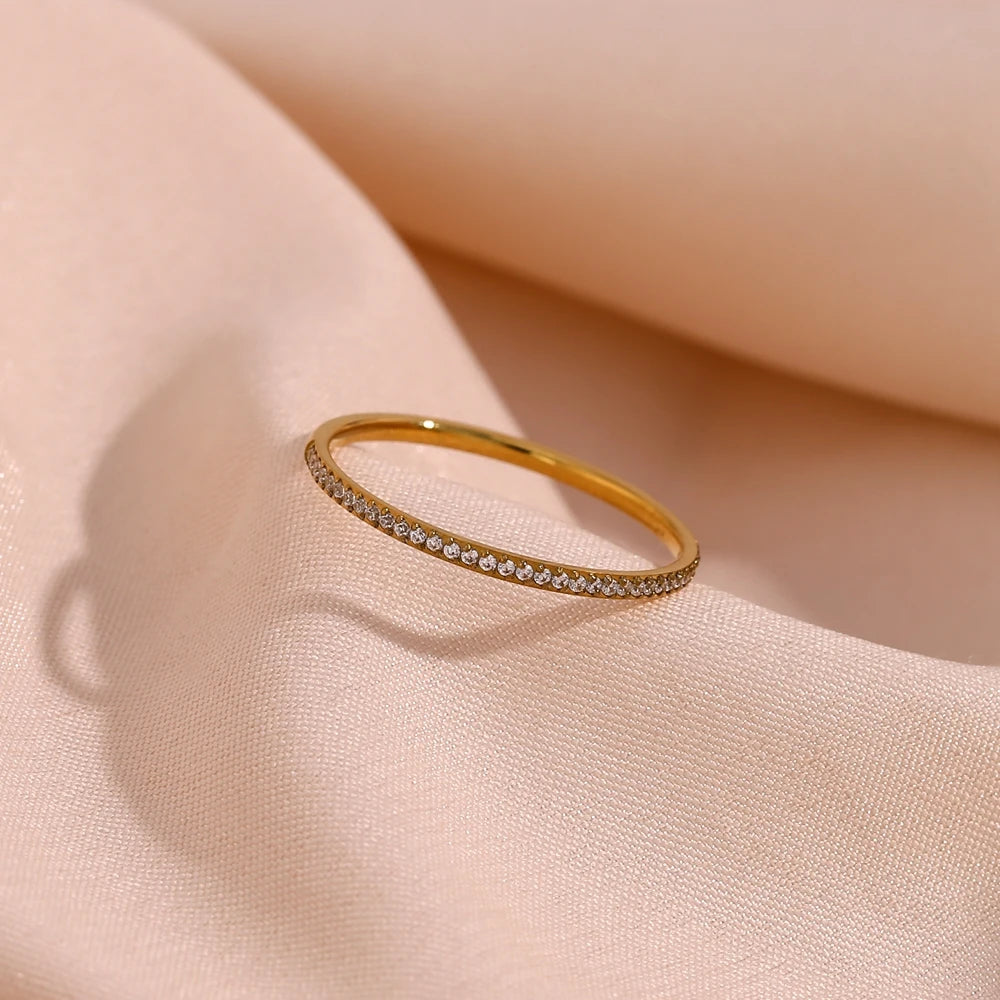 Women’s fashion jewelry petite round crystal rings elegant design
