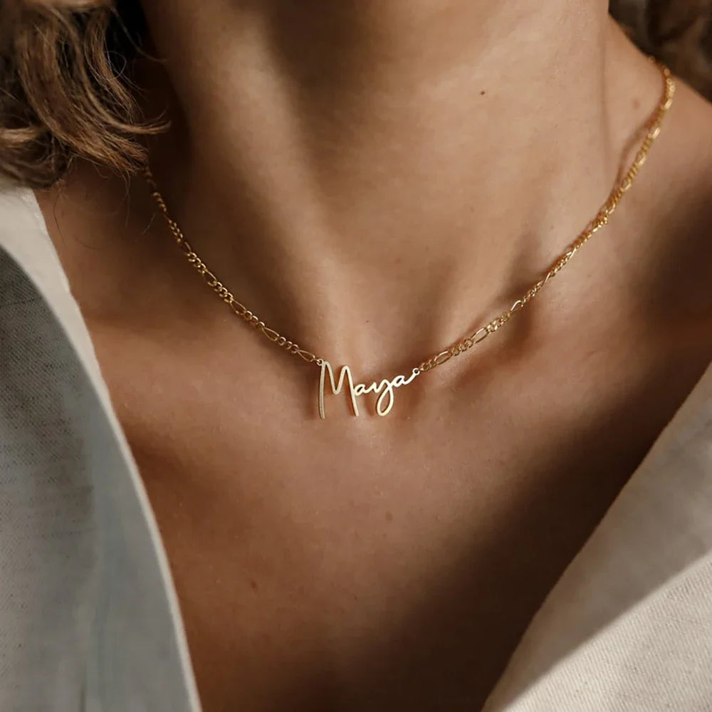 Women’s engraved name chain necklace personalized fashion jewelry