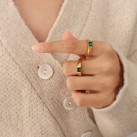 Minimalist green zirconia ring crafted in stainless steel with 18K gold