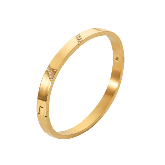 Gold plated stainless steel bracelet with cubic zirconia stones
