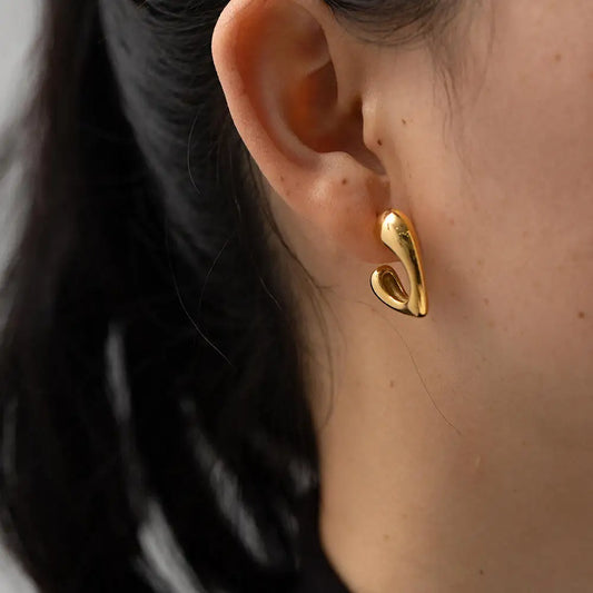 Stainless steel geometric heart stud hoop earrings elegant design