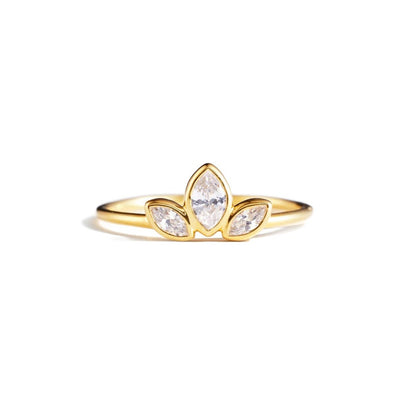 Triple leaf vine design ring 18K gold plated on white background