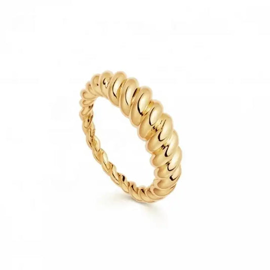 Minimalist twist design ring crafted in gold plated finish