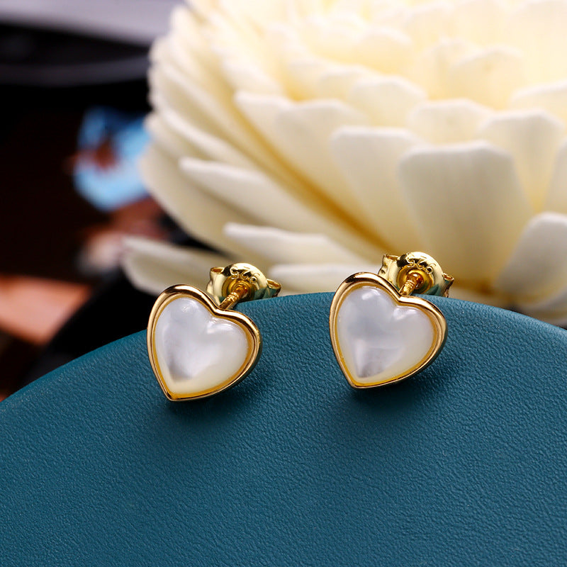 Elegant Heart-Shaped Pearl Earrings - Perfect Accessory for Any Outfit