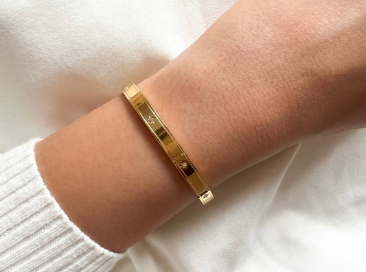 Make a Statement with Our 18K Gold Plated Ribbed Bangles - Perfect for Any Occasion