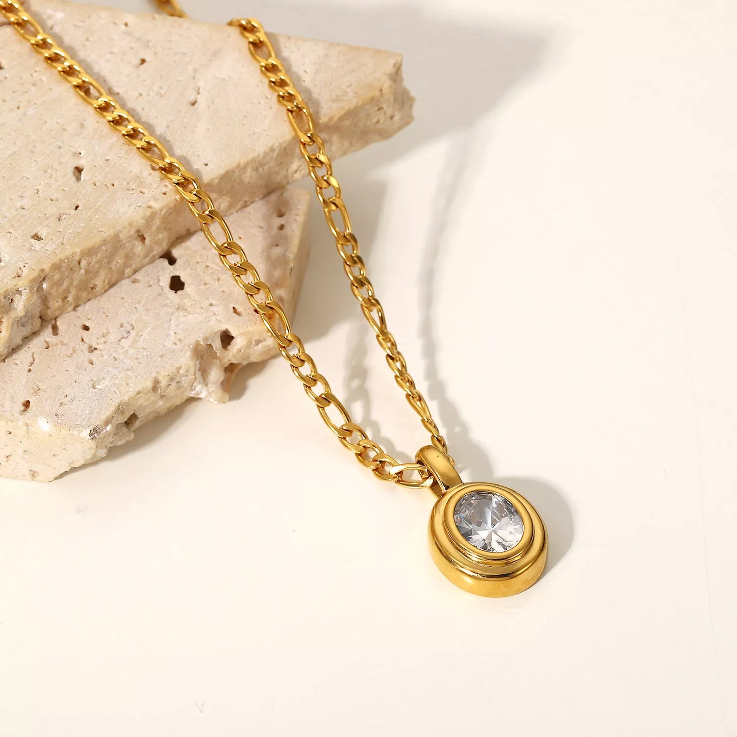 Shop Our Exquisite Oval Pendant Chain Necklace