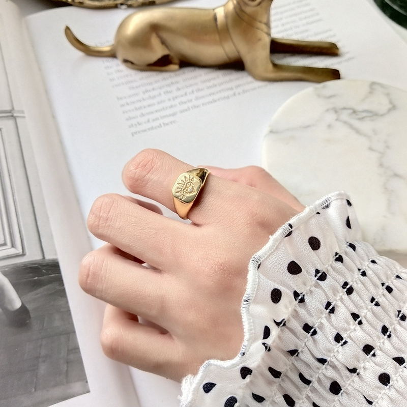 925 sterling silver retro inspired pattern ring for women